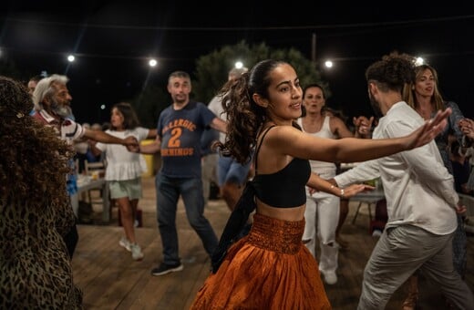«Τα βράδια δίχως άλλο θα σε χορεύω Μπάλο»