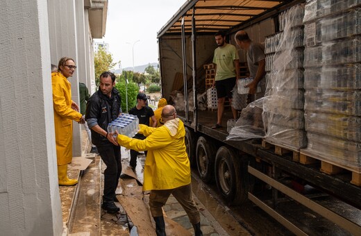 Δωρεάν οι βρεφονηπιακοί σταθμοί και το νερό στον Βόλο- Φόβοι για τη δημόσια υγεία