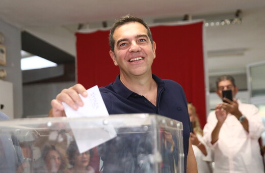 Εκλογές ΣΥΡΙΖΑ: Ψήφισε στην Καισαριανή ο Αλέξη Τσίπρας