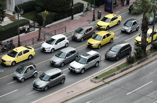 ΕΕ: Σημαντική μείωση στην κατανάλωση νερού και στις εκπομπές ρύπων για κάθε παραγόμενο αυτοκίνητο