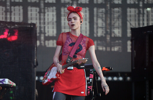 Grimes: Στα δικαστήρια για τα παιδιά που έχει αποκτήσει με τον Ίλον Μασκ