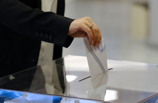 Δημοτικές - περιφερειακές εκλογές 2023: Άνοιξαν οι κάλπες για τον β' γύρο