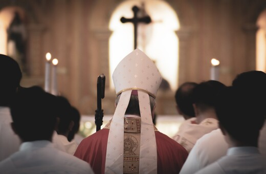 Βατικανό: Επίσκοπος παραιτήθηκε μετά από όργιο που οργανώθηκε σε ενορία του