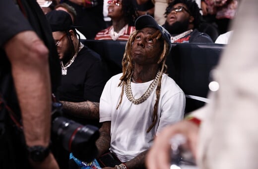 «Αυτή η μ....ία δεν είμαι εγώ»- Έξαλλος ο Lil Wayne με το κέρινο ομοίωμά του