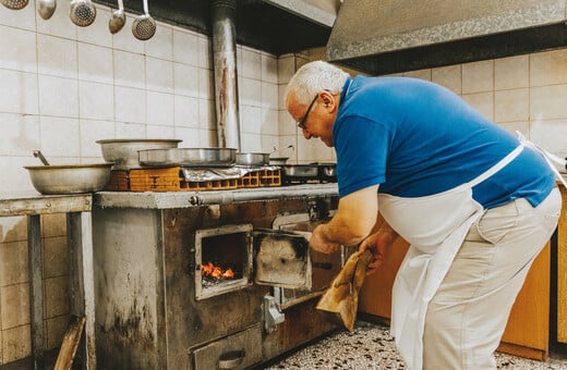 Στο μαγειρείο του Σάκη στο Κορδελιό