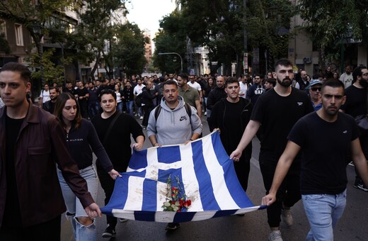 Πολυτεχνείο: Μαζική συμμετοχή στη μεγάλη πορεία για την 50η επέτειο