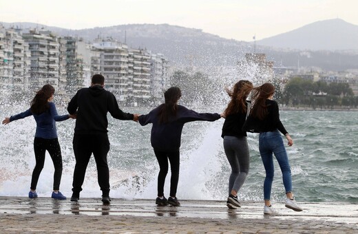 Κακοκαιρία από σήμερα με ισχυρές καταιγίδες και θυελλώδεις ανέμους