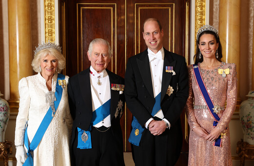 Βασιλική οικογένεια: Επίδειξη «ενότητας» από την ισχυρή τετράδα, με μια φωτογραφία