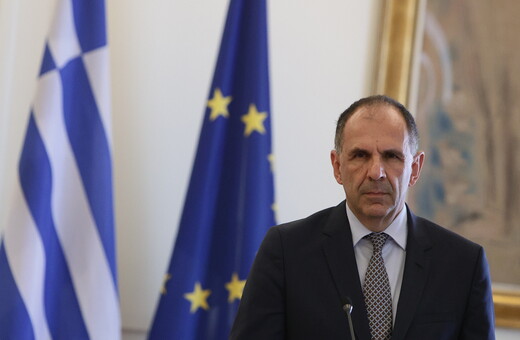 Η απάντηση Γεραπετρίτη για την «υπόκλιση» στο Μέγαρο Μαξίμου