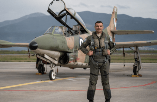 Πτώση αεροπλάνου στην Καλαμάτα: H ανακοίνωση της Πολεμικής Αεροπορίας για τον νεκρό πιλότο