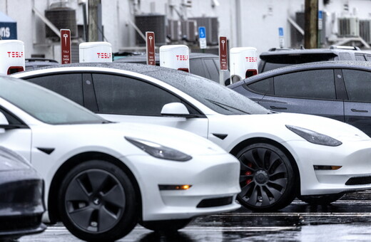 Ηλεκτρικά αυτοκίνητα: Η BYD ξεπέρασε την Tesla για πρώτη φορά