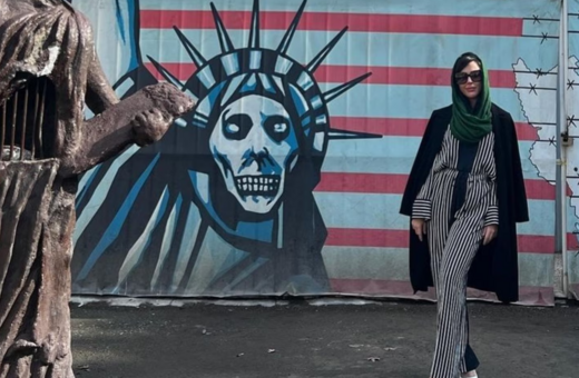 Αμερικανίδα ηθοποιός ταινιών ενηλίκων κατηγορείται για προπαγάνδα υπέρ του Ιράν