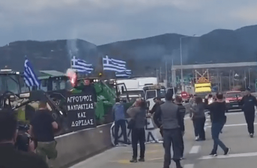 Διαμαρτυρία των αγροτών στη γέφυρα Ρίου- Αντιρρίου