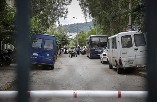 Καλαμάτα: Ανήλικος έπεσε θύμα ξυλοδαρμού από συνομιλήκους του έξω από το σχολείο του