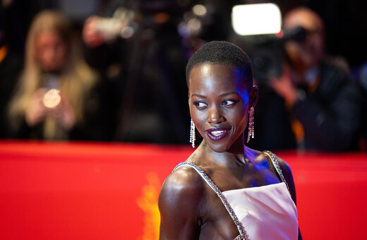 Berlinale 2024: Η Lupita Nyong'o έγραψε ιστορία στο φεστιβάλ κινηματογράφου