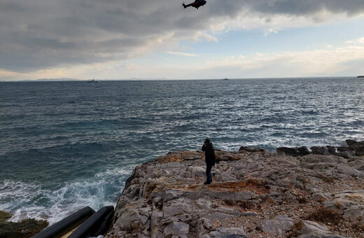 Γαύδος: Εντοπίστηκαν 91 μετανάστες στην παραλία Τρυπητή