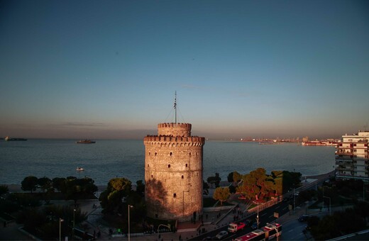 Θεσσαλονίκη: Προπηλακίστηκε ένα από τα θύματα της ομοφοβικής επίθεσης - Συνελήφθη ένα άτομο