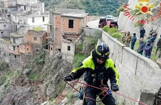Θάνατος TikToker Tzane: Σε γκρεμό δεκάδων μέτρων έπεσε από το μπαλκόνι του παλιού σπιτιού στην Ιταλία