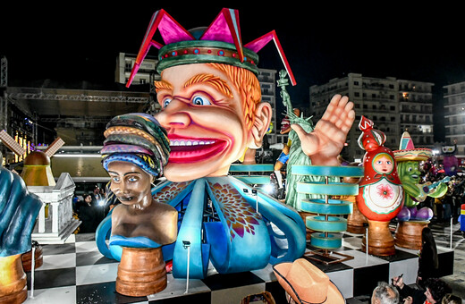 Κορυφώνεται το Πατρινό Καρναβάλι: Η «ποδαράτη» παρέλαση του Σαββάτου