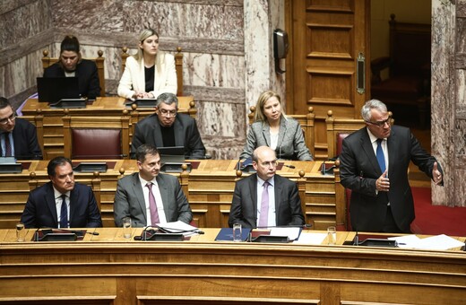 Πρόταση δυσπιστίας: Συνεχίζεται στη Βουλή η «μάχη» για Τέμπη και κράτος δικαίου 