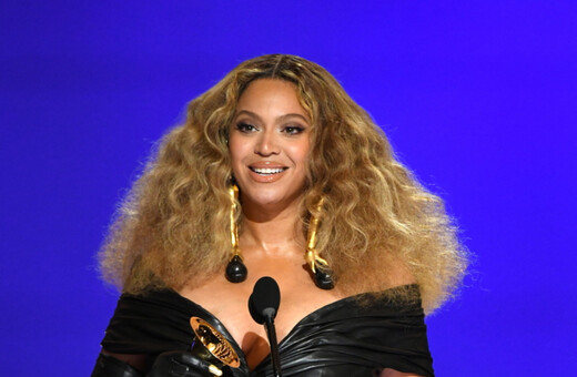 Beyoncé: Σύμφωνα με τους θαυμαστές της λείπουν τραγούδια του δίσκου από το βινύλιο