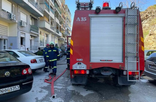 Φωτιά σε διαμέρισμα στη Θεσσαλονίκη - Επτά άτομα απεγκλώβισε η Πυροσβεστική