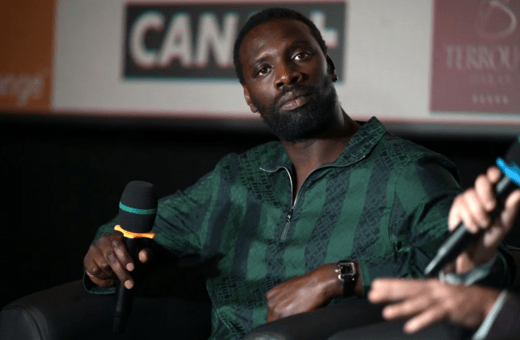 Omar Sy: Είναι δύσκολο να είσαι μαύρος στη Γαλλία, λέει ο πρωταγωνιστής του «Λουπέν» 