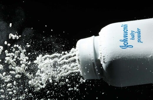 Η Johnson & Johnson δίνει 6,5 δισ. δολάρια σε απoζημιώσεις για το καρκινογόνο ταλκ της