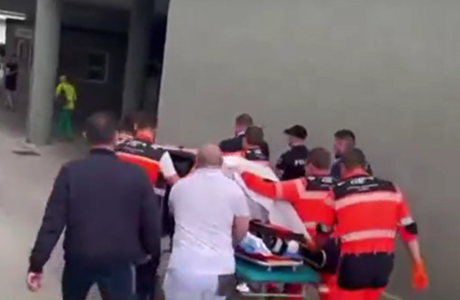 Σλοβακία: Καρέ-καρέ η μεταφορά του Φίτσο στο νοσοκομείο μετά από τους πυροβολισμούς
