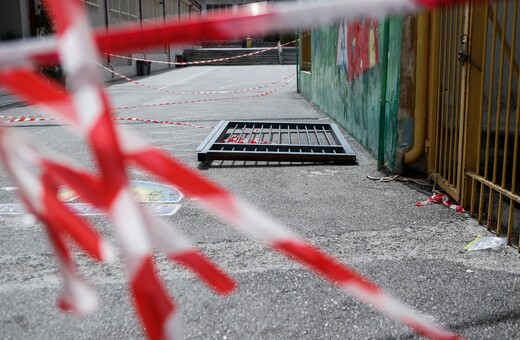 Κηφισιά: Πώς ο 9χρονος απέφυγε σοβαρότερο τραυματισμό από την πόρτα 150 κιλών που έπεσε πάνω του