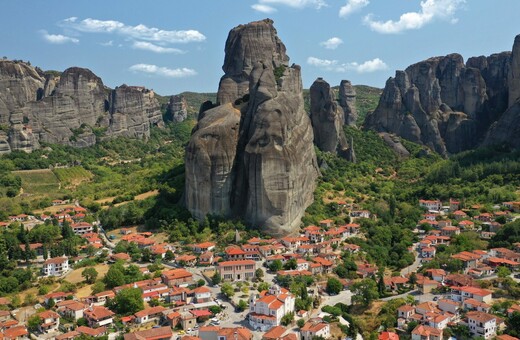 Υπάλληλος του δήμου στα Μετέωρα είχε αναρρωτική άδεια από το 2011