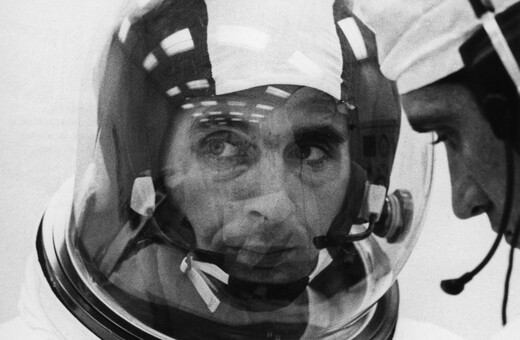 Ο αστροναύτης της Nasa που τράβηξε την εμβληματικότερη φωτογραφία της Γης πέθανε σε αεροπορικό δυστύχημα