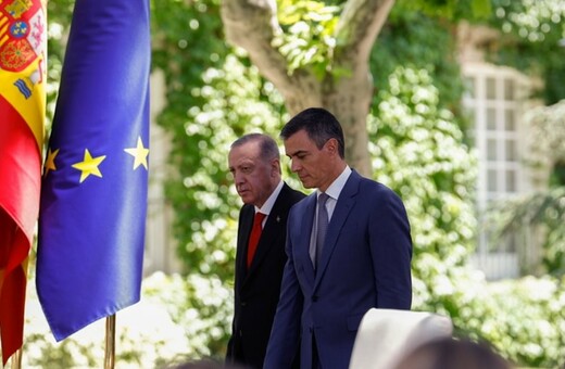 Ερντογάν: Φτιάχνουμε νέο αμφίβιο σκάφος με την Ισπανία - Σάντσεθ: Είμαστε ο καλύτερος σύμμαχος της Τουρκίας στην Ευρώπη
