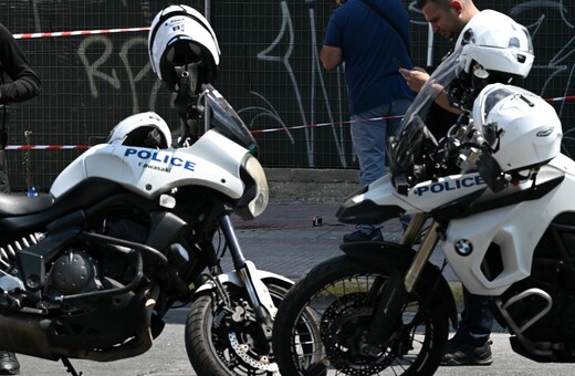 Θεσσαλονίκη: Αναζητείται 41χρονος που παρέσυρε με το αυτοκίνητο την εν διαστάσει σύζυγό του 