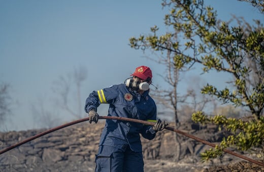 Λαμία: Με εγκαύματα 63χρονος που πήγε να σβήσει φωτιά