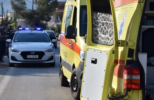 Τροχαίο στο Μάτι - Σφοδρή σύγκρουση ΙΧ με μηχανή