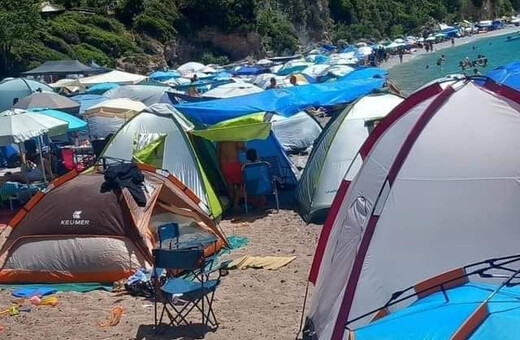 Θαψά Ευβοίας: Η απάτητη παραλία 