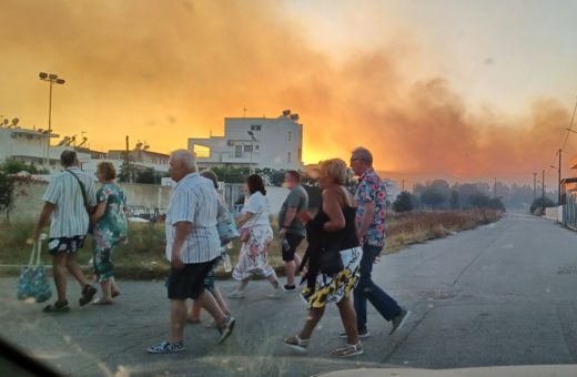 Φωτιές: Εκκενώνονται ξενοδοχεία στην Κω- Δύσκολη η κατάσταση στη Χίο