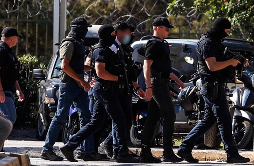 Δολοφονία στο Ψυχικό: Για μαύρο χρήμα ελέγχονται ο 44χρονος κατηγορούμενος και νέο πρόσωπο στην υπόθεση