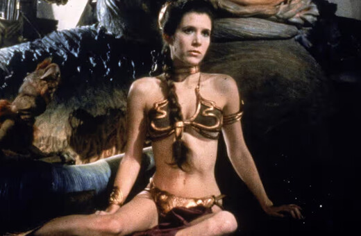 «Star Wars»: Πωλήθηκε σε δημοπρασία το χρυσό μπικίνι της πριγκίπισσας Λέια