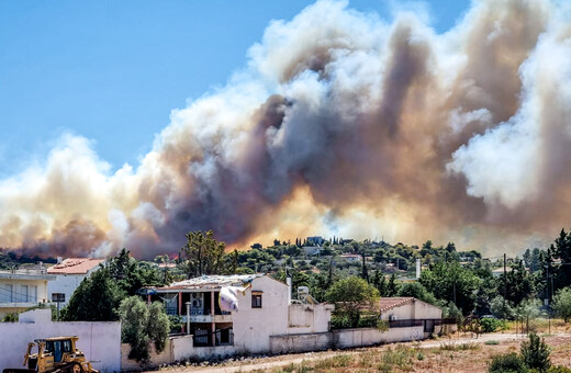 Φωτιά στο Κορωπί: Απανωτά μηνύματα του 112 για εκκενώσεις - Κυκλοφοριακές ρυθμίσεις 