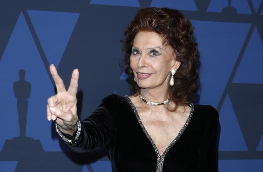 Σοφία Λόρεν: «Ο χρόνος της ζωής μου πέταξε- Η μητέρα μου με άφησε μόνη στη Ρώμη στα 15 μου»