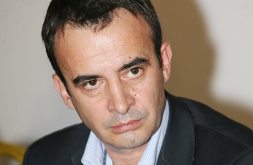 Πέθανε ο δημοσιογράφος Μπάμπης Αγρολάμπος