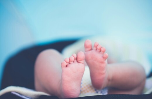 Νεκρά μωρά - Αμαλιάδα: Οι συμπτώσεις στην υπόθεση των βρεφών που πέθαναν παρουσία της 24χρονης