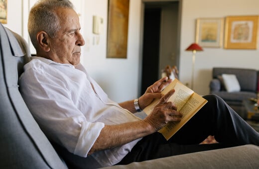 Γιώργος Συμπάρδης: «Ήθελα οι ήρωές μου να εξαφανίζονται, όπως οι άνθρωποι στη ζωή μας»
