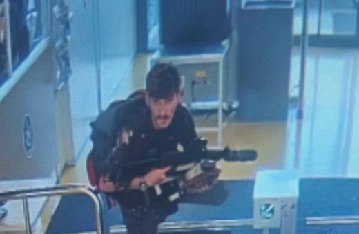 Τρομοκρατική επίθεση στην Άγκυρα: Η στιγμή που οι δράστες εισβάλλουν στην ΤΑΙ