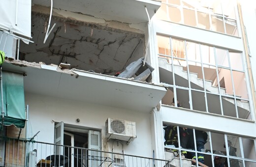 Έκρηξη στους Αμπελόκηπους: Δεν συνδέεται με διαρροή υγραερίου - Ανέλαβε την υπόθεση η Αντιτρομοκρατική