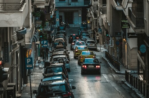 Τέλη κυκλοφορίας: Η προθεσμία - Ποιοι δεν πληρώνουν φέτος και τι ισχύει φέτος για το πρόστιμο σε όσους «ξεχνούν»