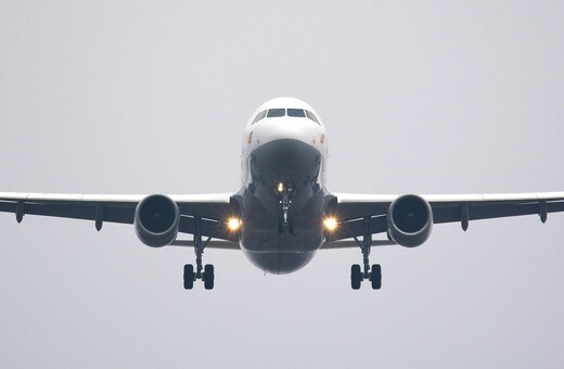Νέο περιστατικό με Boeing: Άρπαξε φωτιά ο ένας κινητήρας