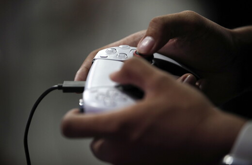 Nintendo και Sony σε «ζοφερή» εορταστική σεζόν: Χωρίς νέες κυκλοφορίες, Χριστούγεννα με παλιές κονσόλες